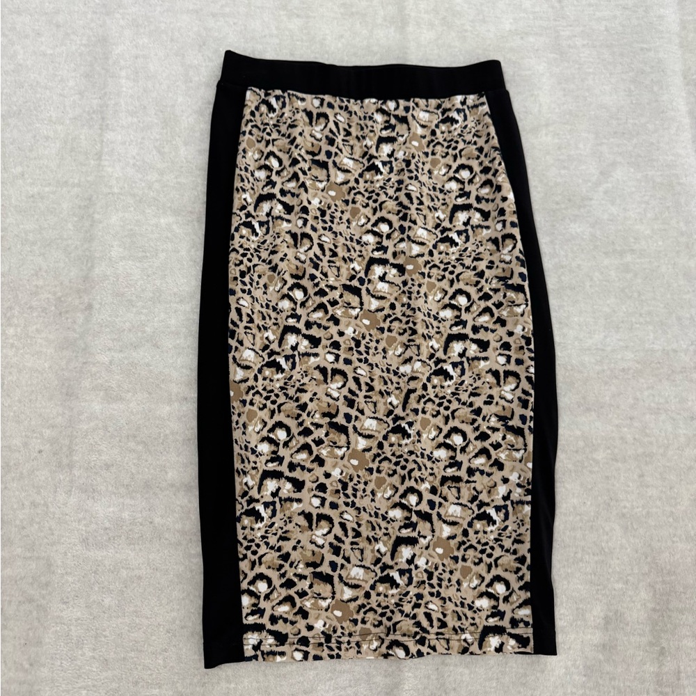 Vince Camuto leopard print skirt